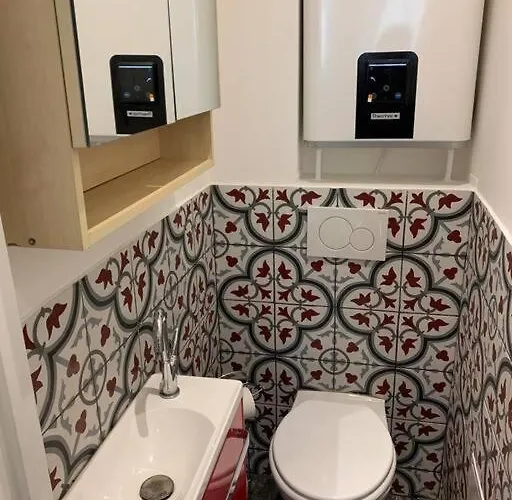 Proche Climatise 2 Pieces Style Loft ニース